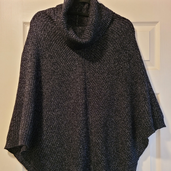 Roots Jackets & Blazers - ROOTS grey turtleneck poncho